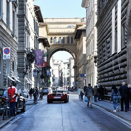 شقة Tornabuoni فلورنس